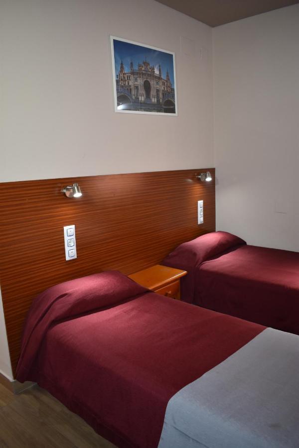 Hostal Alamare Sewilla Zewnętrze zdjęcie
