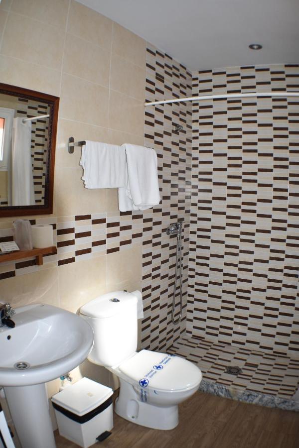 Hostal Alamare Sewilla Zewnętrze zdjęcie