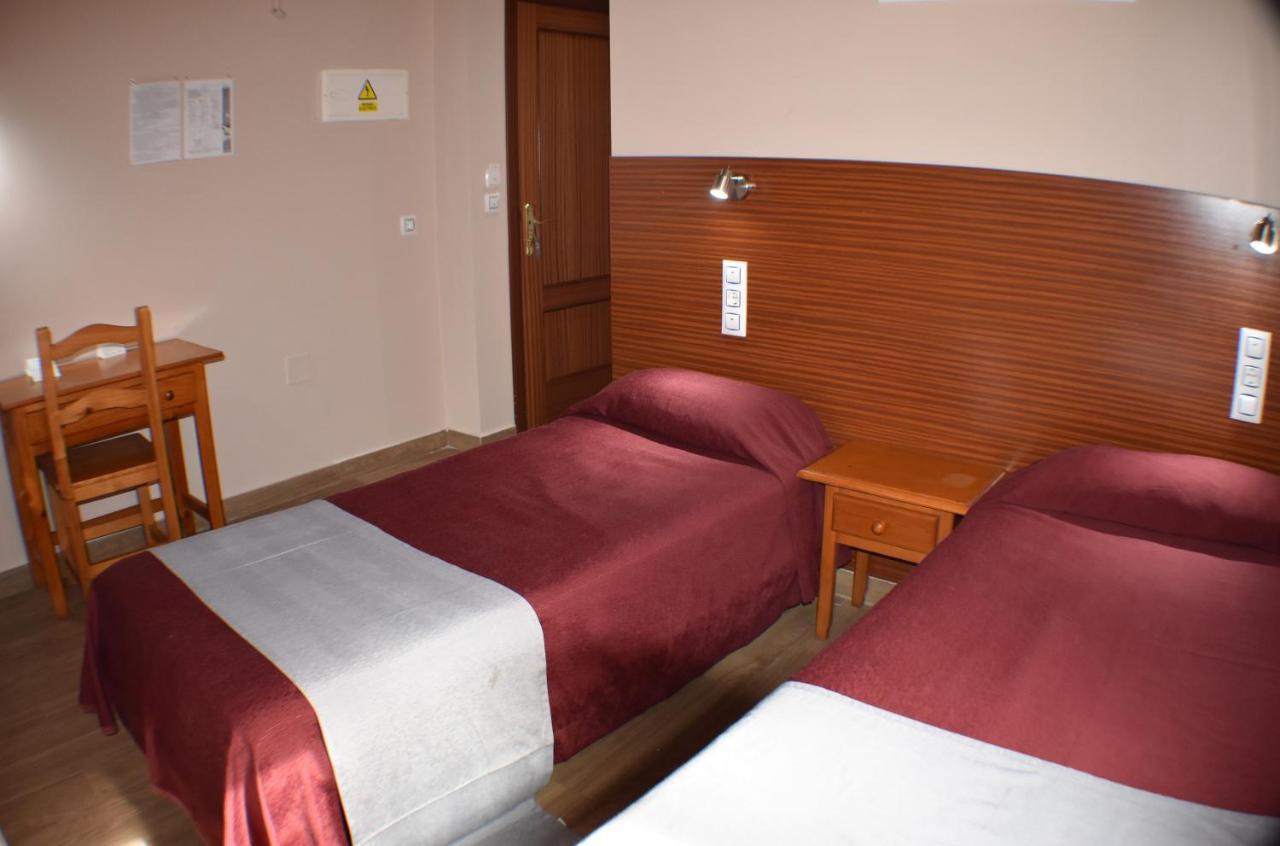 Hostal Alamare Sewilla Zewnętrze zdjęcie