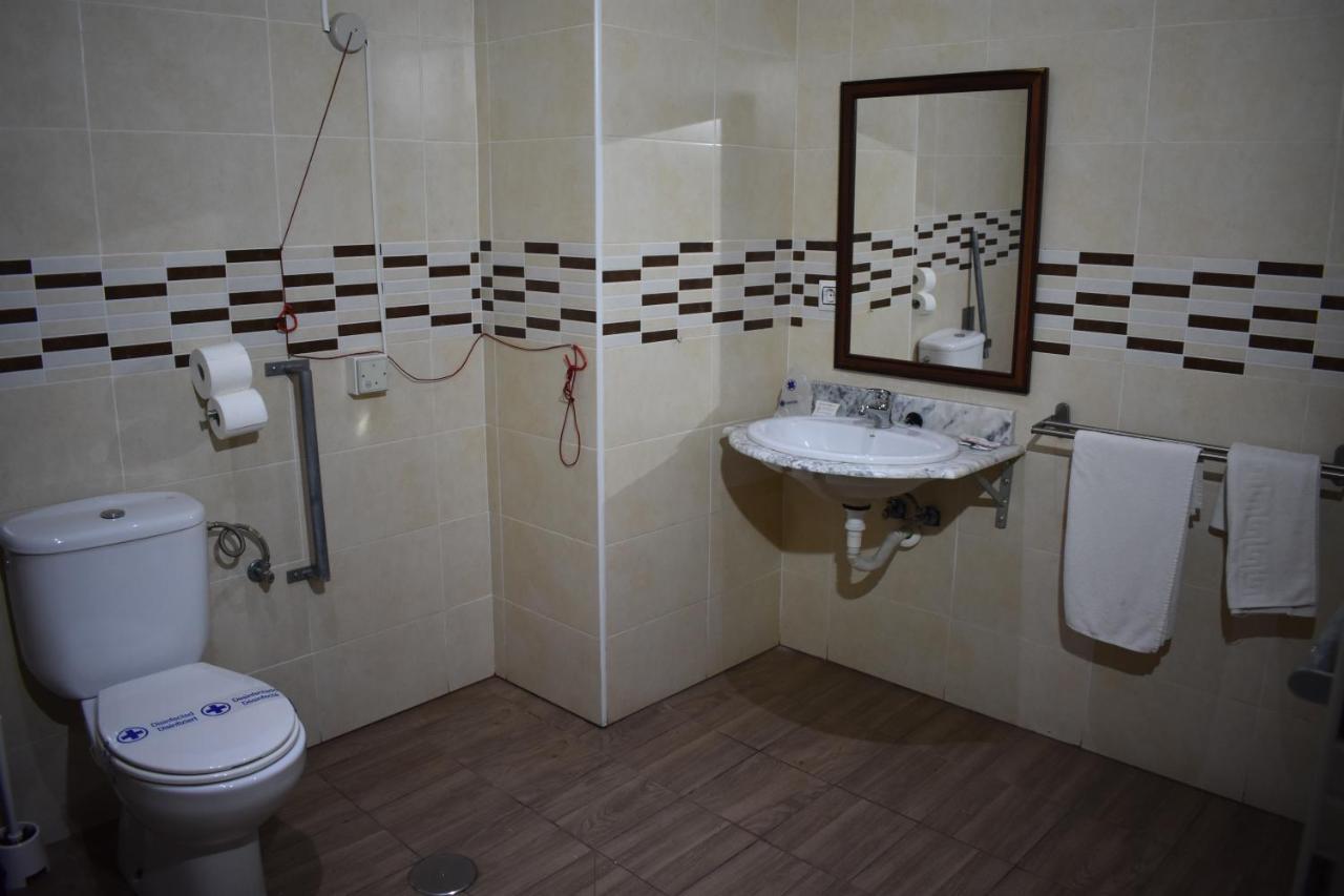 Hostal Alamare Sewilla Zewnętrze zdjęcie